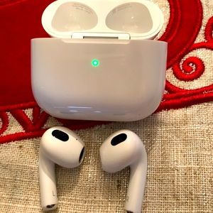 APPLE AIRPODS 3rd Generation